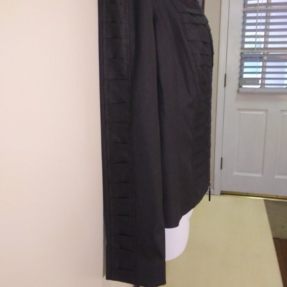 NWT Doncaster dark gray pleated jacket - size 4 - Picture 3 of 8